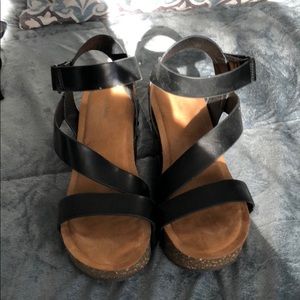 Platform sandals